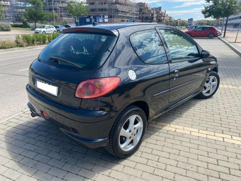 Peugeot 206 • 2002 • 55,000 km 4