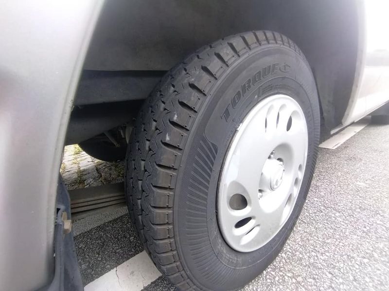 Hyundai H200 • 1999 • 253,000 km 7