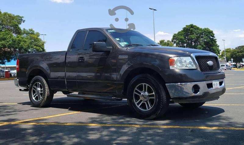 Ford 350 • 2007 • 106,500 km 5