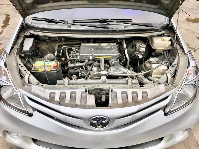 Toyota Avanza • 2013 • 76,000 km 3