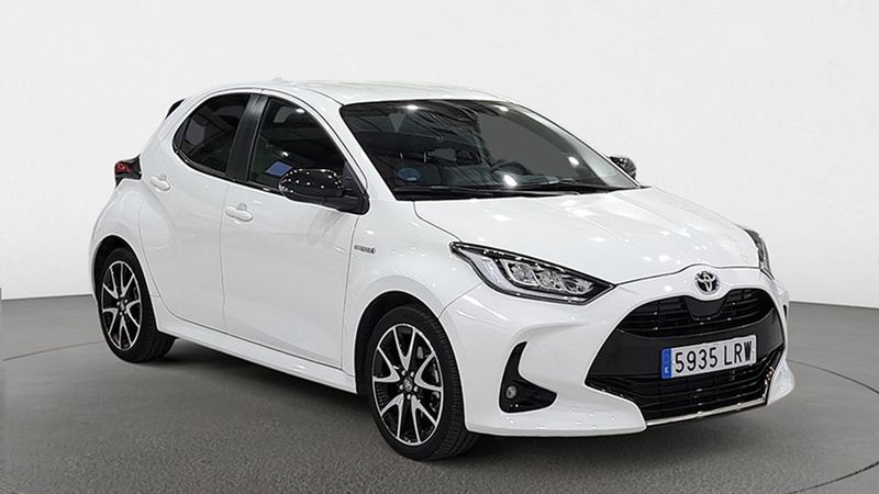 Toyota Yaris • 2021 • 14,534 km 4