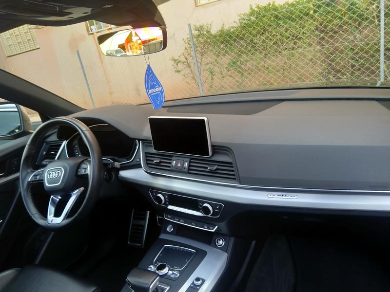 Audi Q5 • 2017 • 90,000 km 3