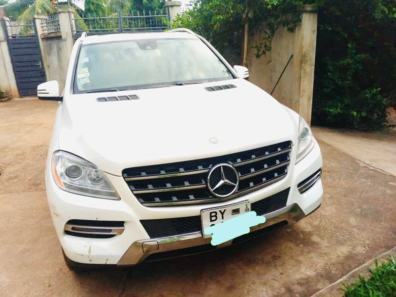 Mercedes-Benz ML350 • 2013 • 82,928 km 2