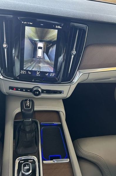 Volvo V90 Cross Country • 2019 • 145,000 km 3