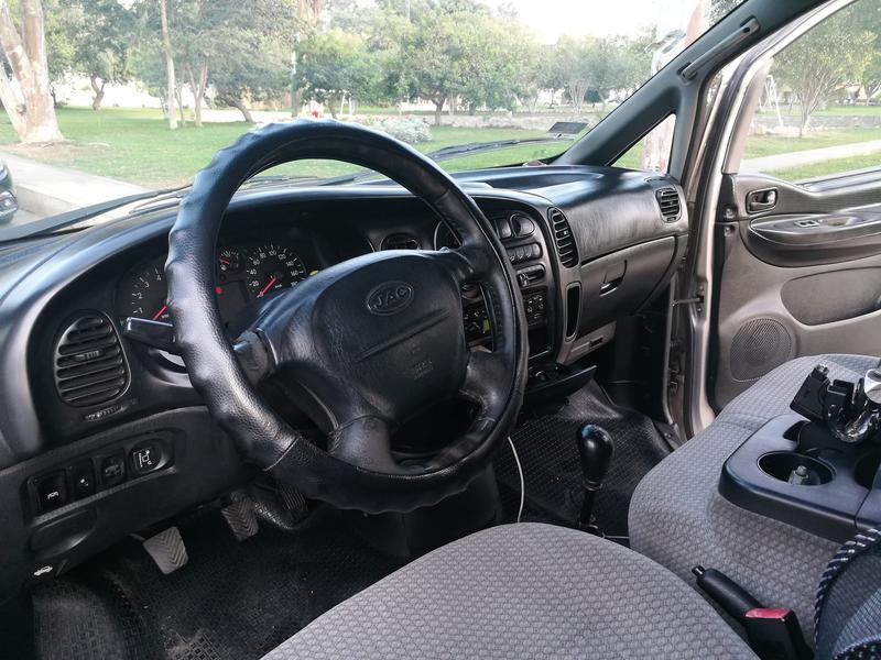 JAC Refine • 2010 • 210,040 km 1