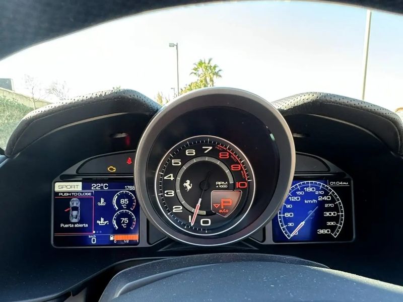 Ferrari Portofino • 2020 • 17,600 km 32