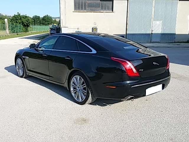 Jaguar XJ • 2010 • 225,000 km 2