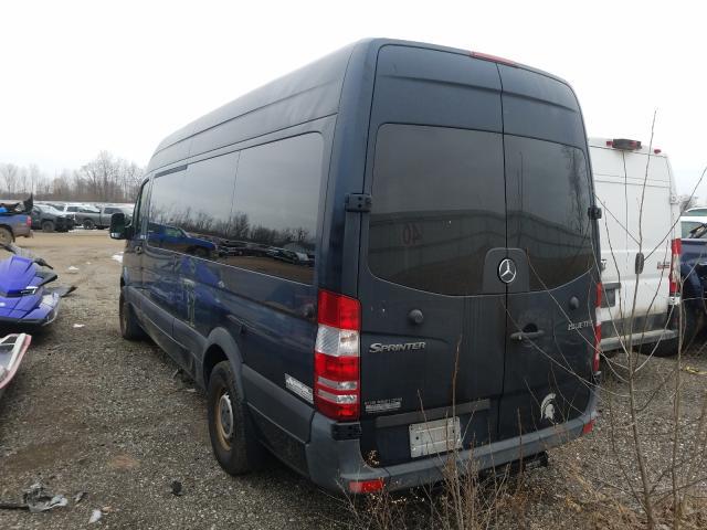 Mercedes-Benz 210 Van • 2012 • 54,392 km 3