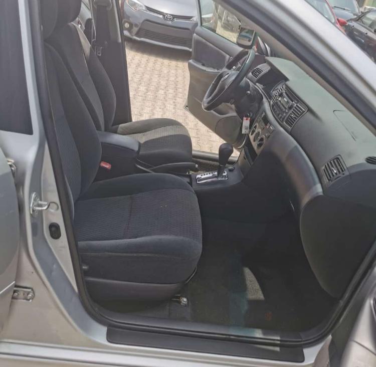 Toyota Corolla • 2005 • 37,164 km 2