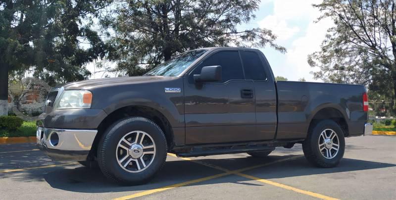 Ford 350 • 2007 • 106,500 km 2