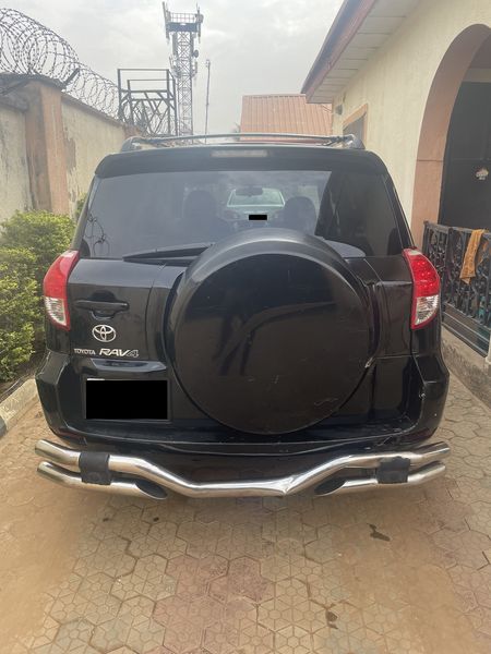 Toyota RAV4 • 2007 • 81,444 km 6