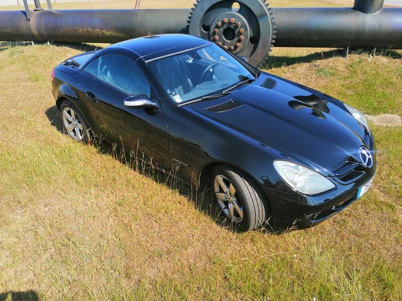 Mercedes-Benz SLK • 2004 • 60,000 km 2
