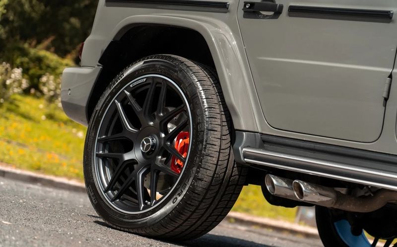 Mercedes-Benz G-Class • 2023 • 4,200 km 10