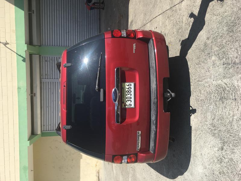 Ford Explorer • 2007 • 135,000 km 5