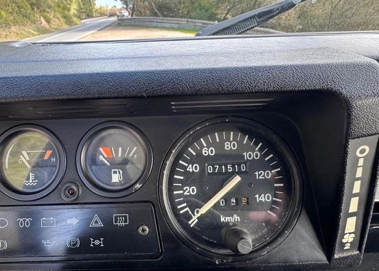 Land Rover Defender • 1998 • 72,000 km 12