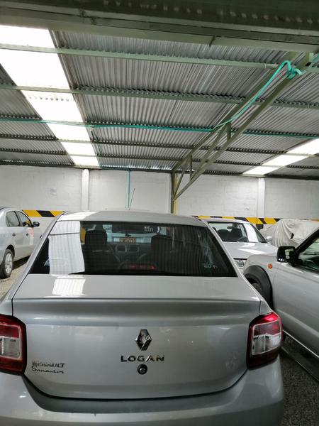 Renault Logan • 2020 • 35,000 km 3