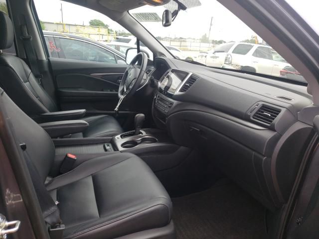 Honda Pilot • 2016 • 10,000 km 3