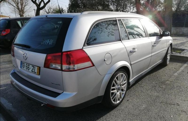 Opel Vectra Caravan • 2005 • 190,000 km 2
