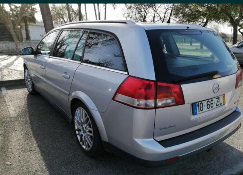 Opel Vectra Caravan • 2005 • 190,000 km 3