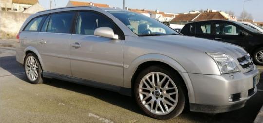 Opel Vectra Caravan • 2005 • 190,000 km 1