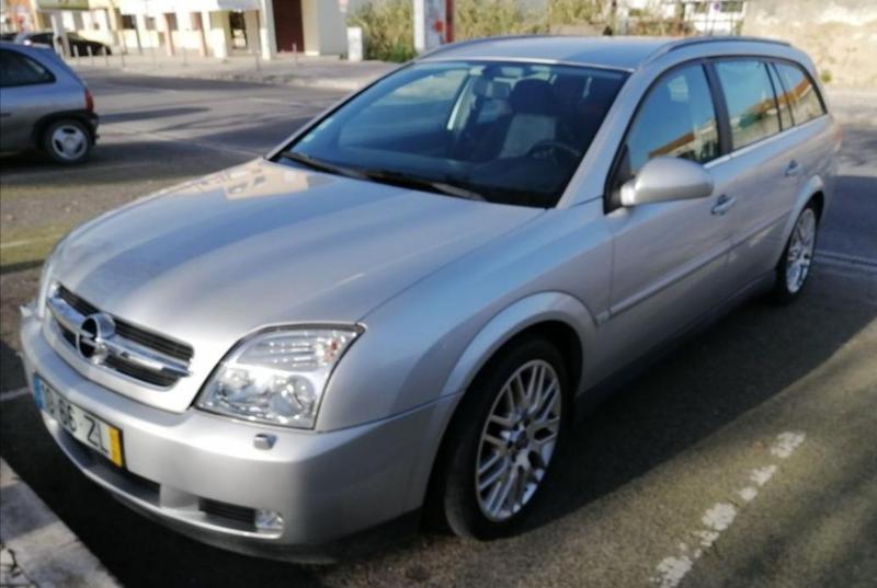 Opel Vectra Caravan • 2005 • 190,000 km 4