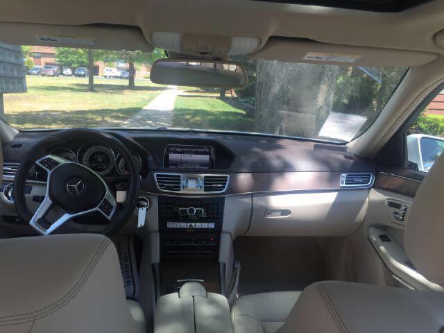 Mercedes-Benz E • 2014 • 34,223 km 2