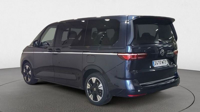 Volkswagen Multivan • 2024 • 3,979 km 4