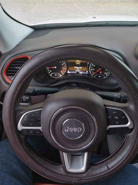 Jeep Renegade • 2016 • 80,000 km 5