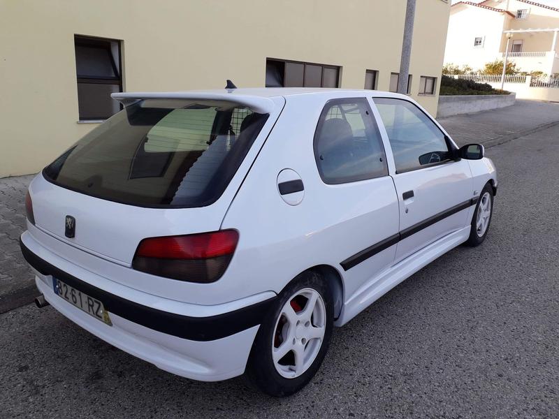 Peugeot 306 • 1998 • 244,000 km 4