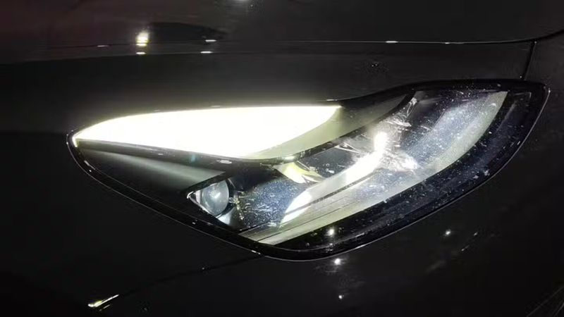 Tesla Model 3 • 2022 • 115,104 km 23