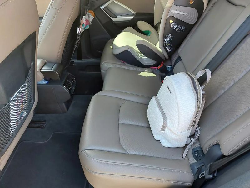 Audi Q3 • 2020 • 85,000 km 3