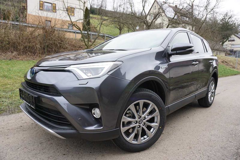 Toyota RAV4 • 2018 • 116,000 km 8