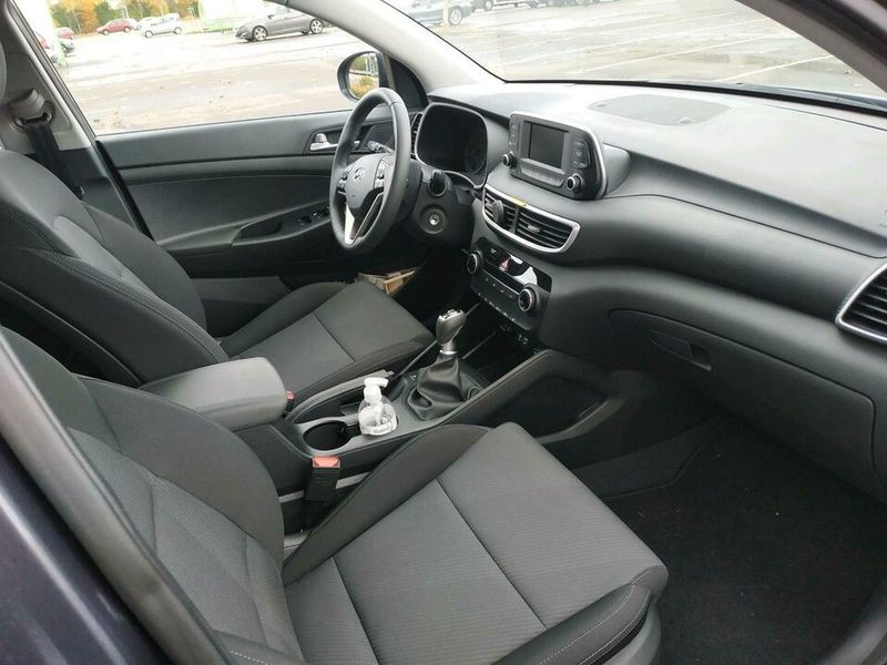 Hyundai Tucson • 2020 • 38,000 km 3