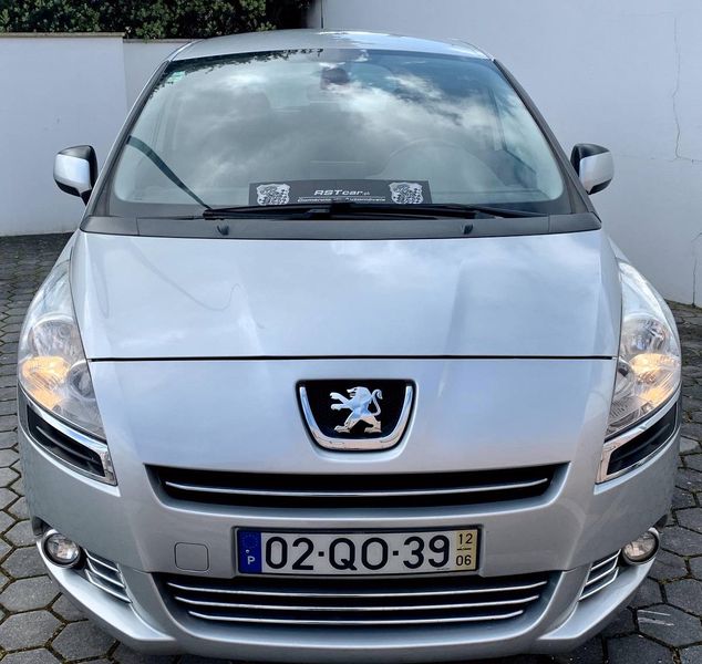 Peugeot 5008 • 2012 • 192,999 km 3