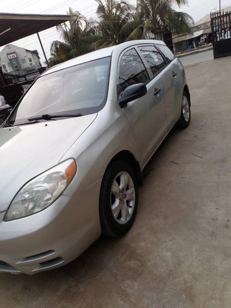 Toyota Matrix • 2006 • 5,000 km 2