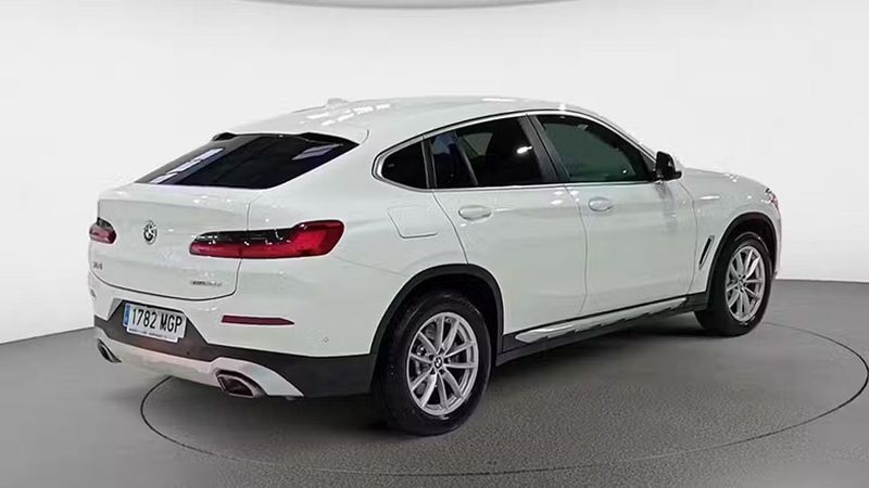 BMW X4 • 2023 • 27,599 km 5