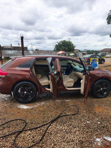 Toyota Avanza Veloz • 2010 • 90,000 km 5