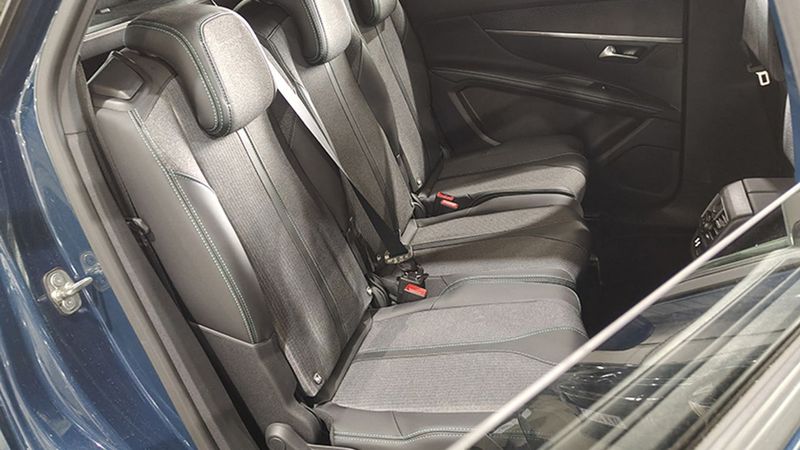 Peugeot 5008 • 2023 • 6,418 km 10