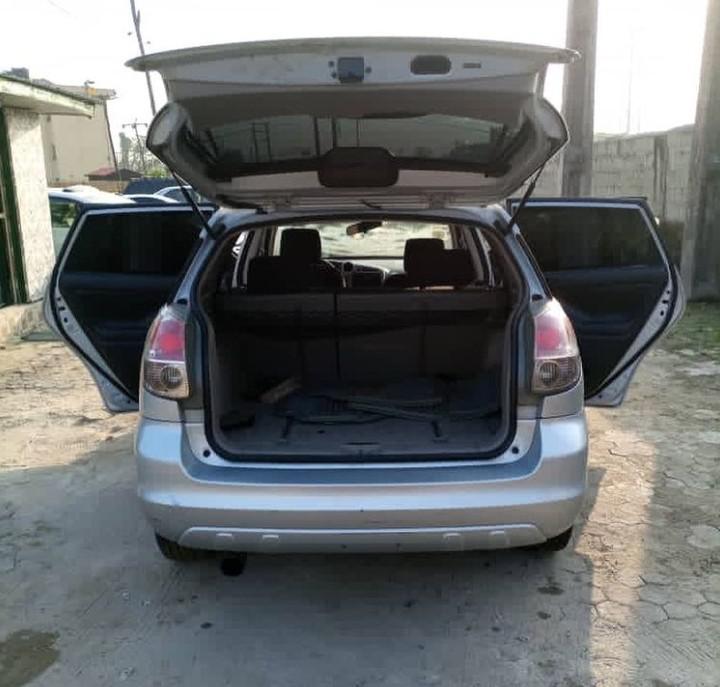 Toyota Matrix • 2006 • 5,000 km 3