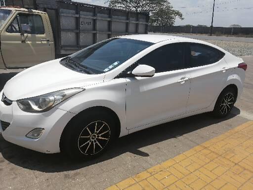 Hyundai Lantra • 2012 • 178,000 km 11