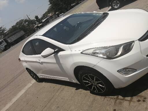 Hyundai Lantra • 2012 • 178,000 km 12