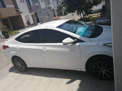 Hyundai Lantra • 2012 • 178,000 km 2