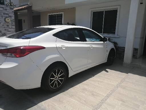 Hyundai Lantra • 2012 • 178,000 km 10