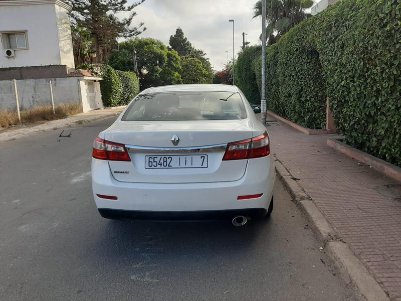 Renault Latitude • 2012 • 154,000 km 2