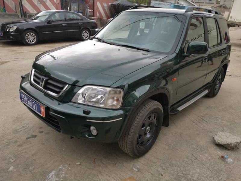 Honda CR-V • 2002 • 200,000 km 4