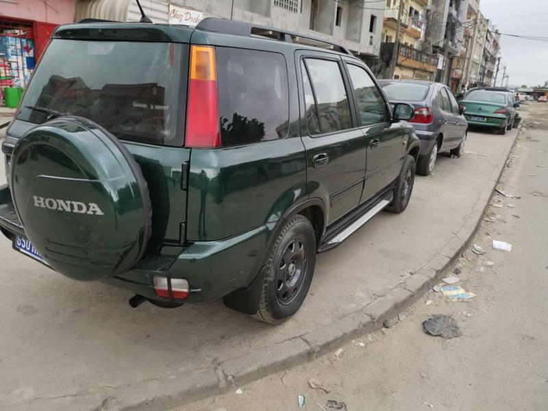 Honda CR-V • 2002 • 200,000 km 5
