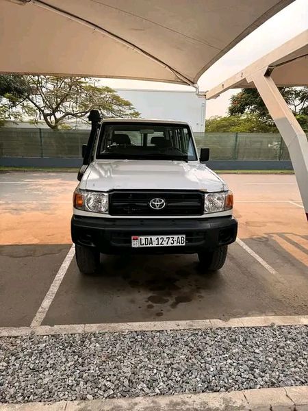 Toyota Land Cruiser • 2015 • 10,000 km 1