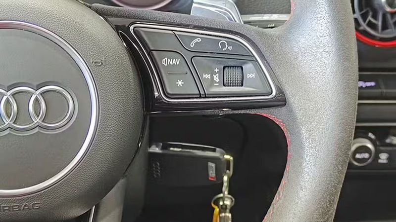 Audi RS 3 • 2019 • 102,216 km 33