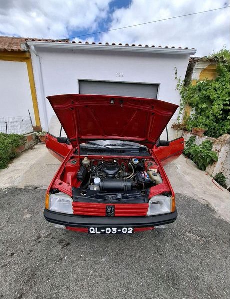 Peugeot 205 • 1988 • 60,000 km 4