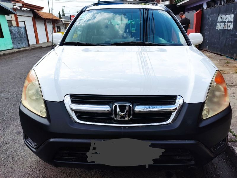Honda CR-V • 2004 • 180,000 km 7
